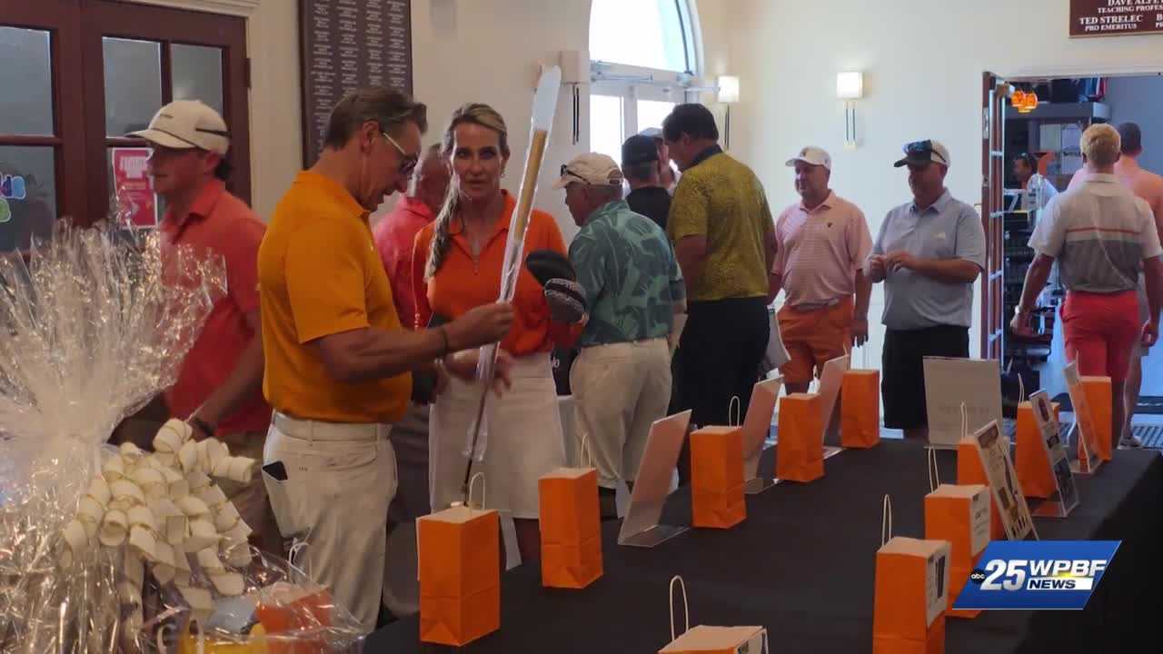 Wellington community gathers to support family battling ALS