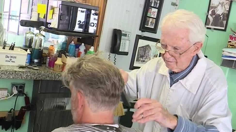 91-year-old barber opens Bob's Old Fashioned Barber Shop in