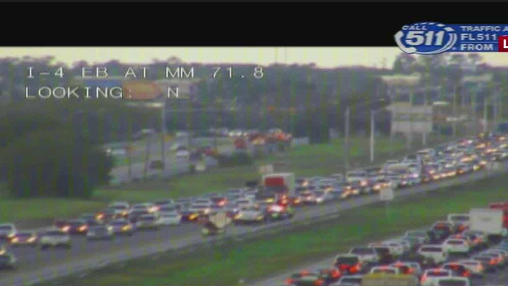 Crash on I4 westbound near SR 528 backs up traffic to Ivanhoe Blvd.