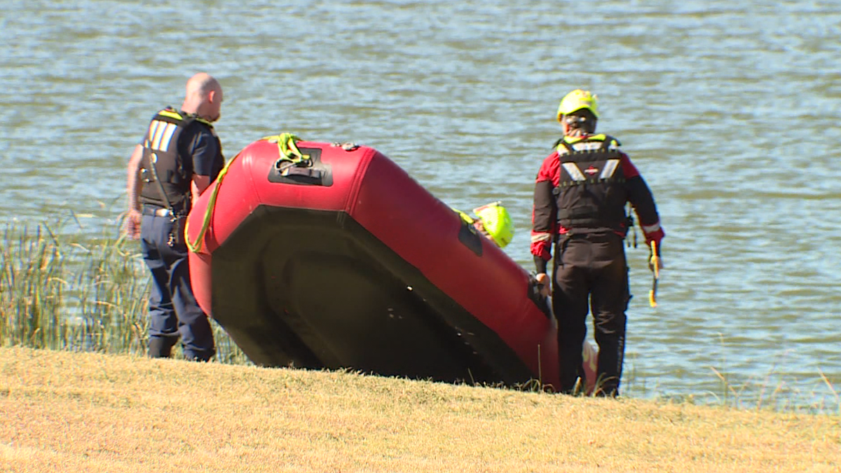 Man rescued after kayak flips over in southwest OKC pond