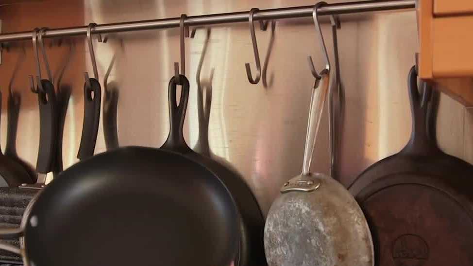 CR Recommends Safer Cookware Materials