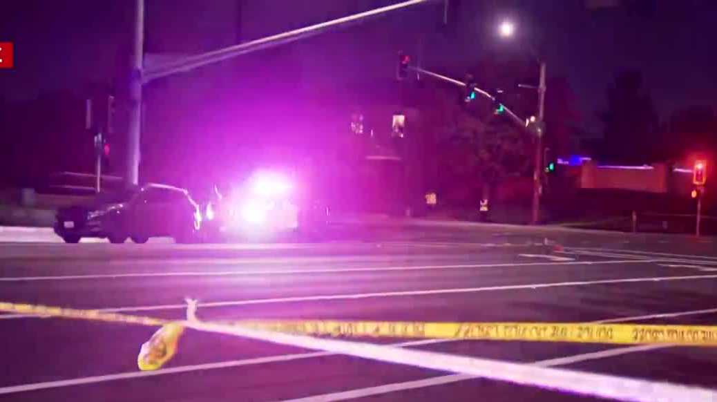 1 dead after vehicle hits pedestrian in south Sacramento, PD says