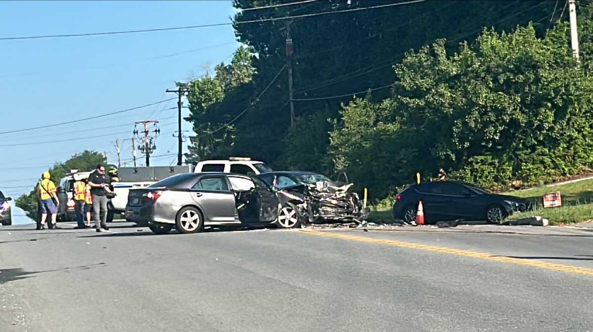 Deadly crash shuts down York County road | Police investigating - WGAL