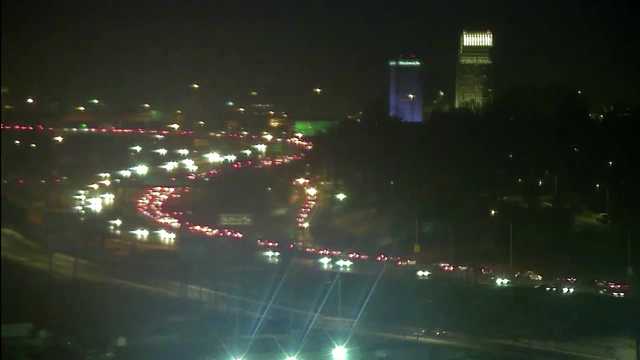 TRAFFIC ALERT: Multi-vehicle crash causes interstate closures - Vimarsana News