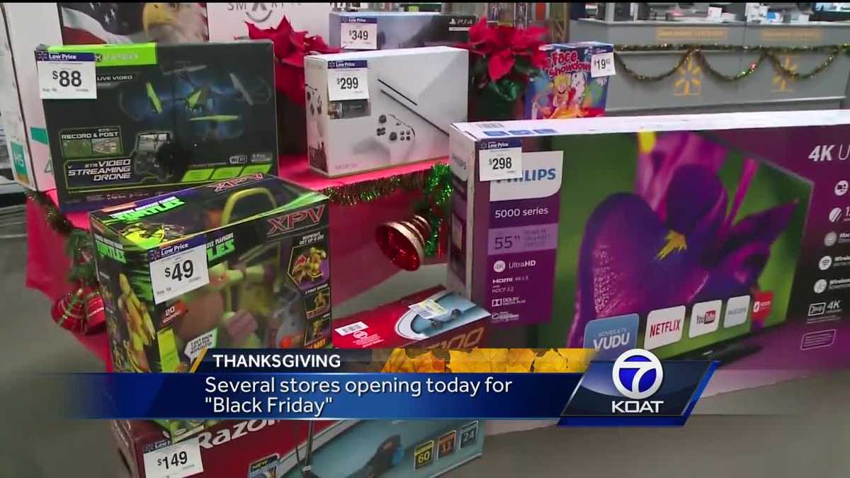 VIDEO Several stores open today for black friday