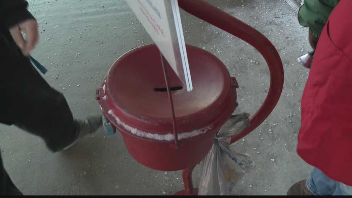 Salvation Army Red Kettle stolen from Glendale store
