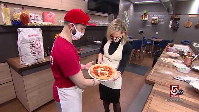 Learn how to make a Neapolitan pizza from scratch from the chefs at Eataly - Vimarsana News