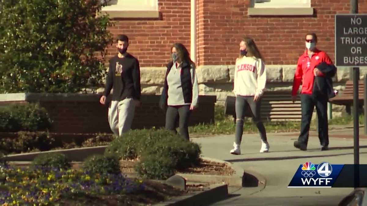 Clemson students return to campus with new COVID-19 protocols