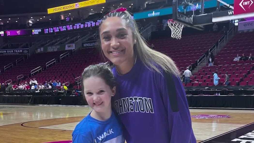 Johnston’s Jenica Lewis invites young Type 1 diabetes friend to graduation party