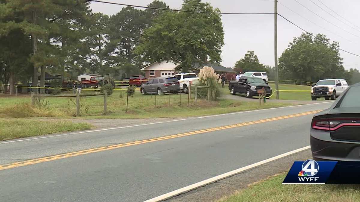 South Carolina: Woman found shot to death in car