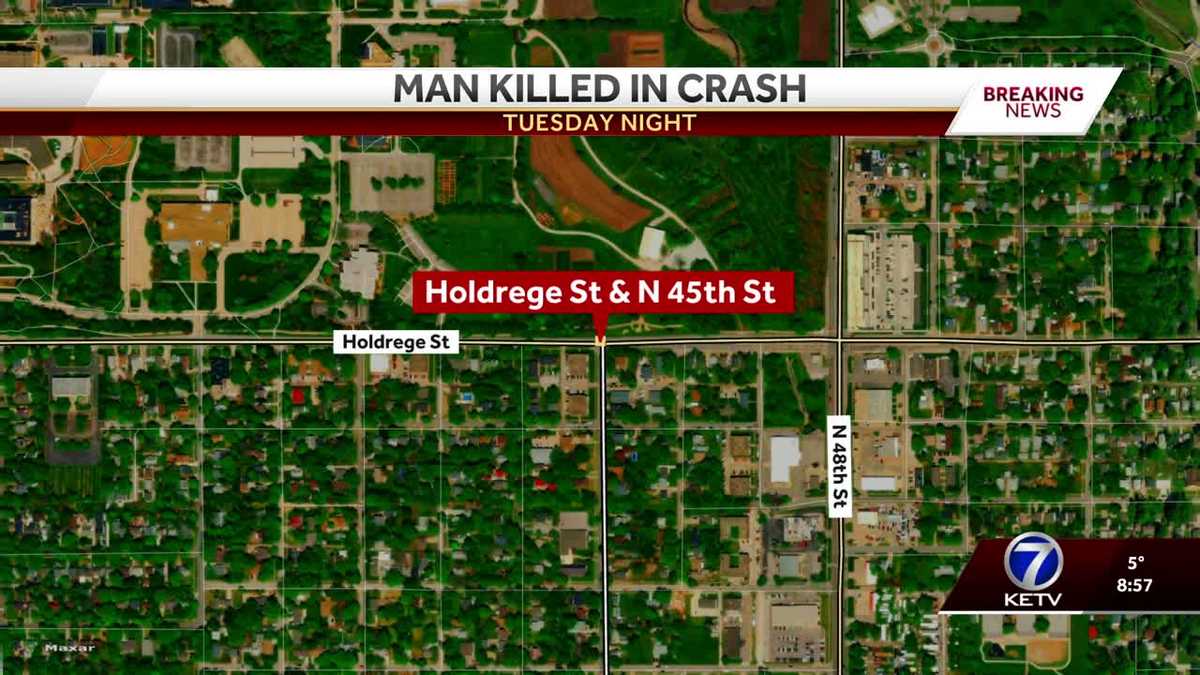 Lincoln police are investigating deadly single-vehicle crash