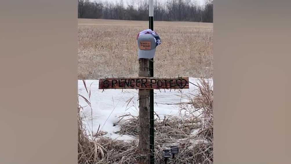 Roadside memorial for Iowa crash victim missing