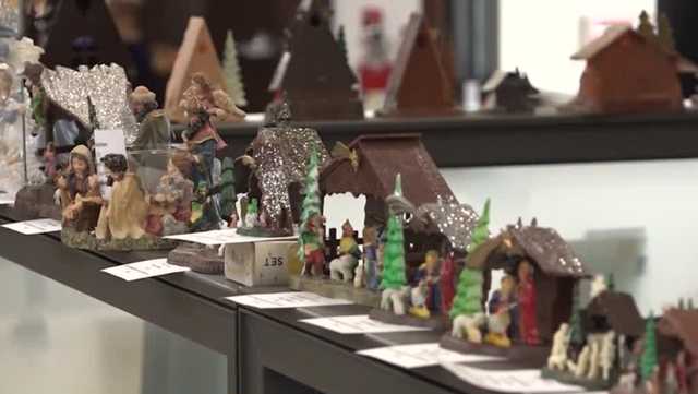 Over 2,000 nativity scenes on display at Iowa bank - Vimarsana News