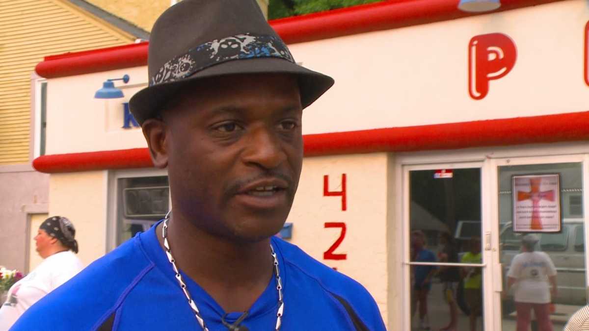 Owner of pizza joint asking for your help