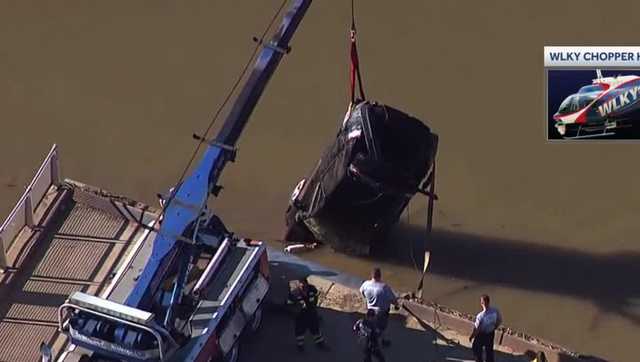 Car pulled from Ohio River near Waterfront Park in Louisville - Vimarsana News