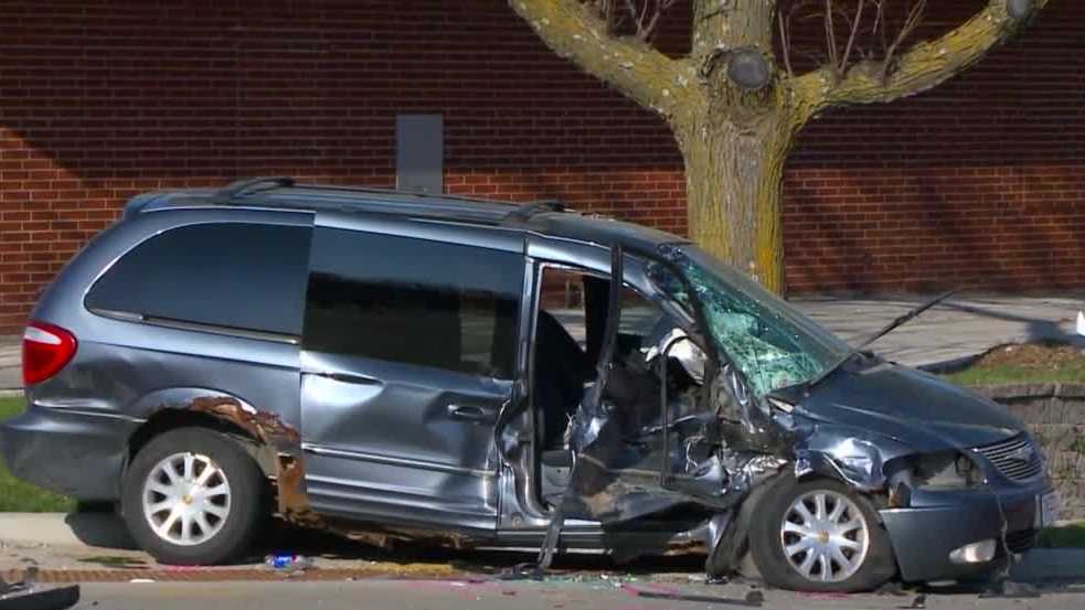 Des Moines police ID woman killed, man injured in three-vehicle crash Des Moines police ID woman killed, man injured in three-vehicle crash