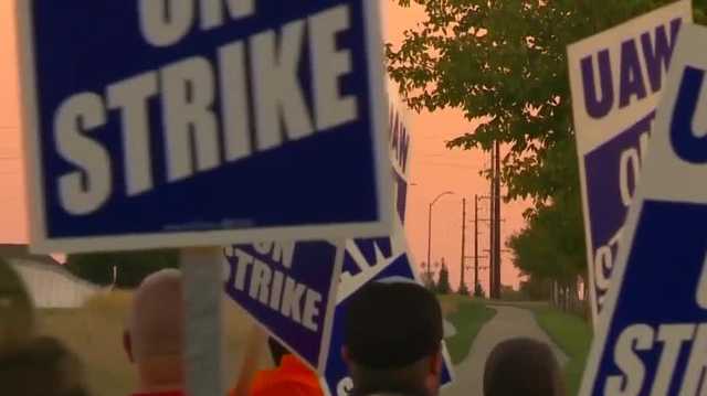 John Deere employees voting on new contract Tuesday - Vimarsana News