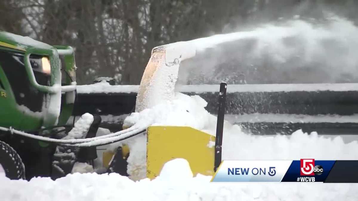 App connects plows with thousands of customers