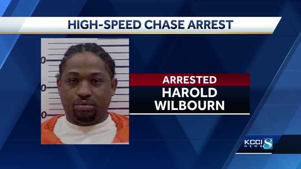 illinois man arrested after leading police chase in iowa with speeds topping 140 mph