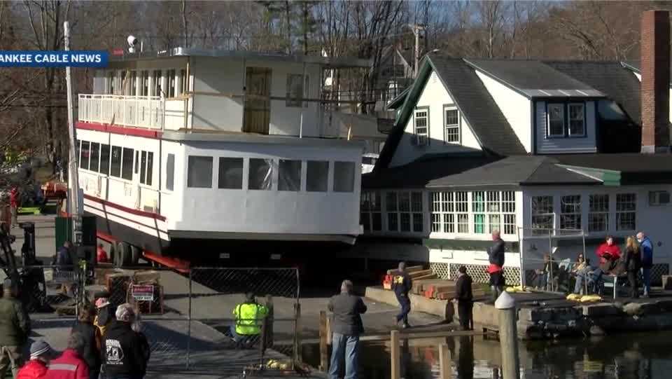 Longawaited "Sunapee Lake Queen" reaches NH waters