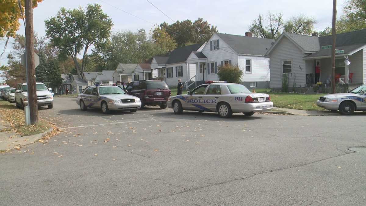 Residents in Oakdale neighborhood hold emergency meeting about recent crime
