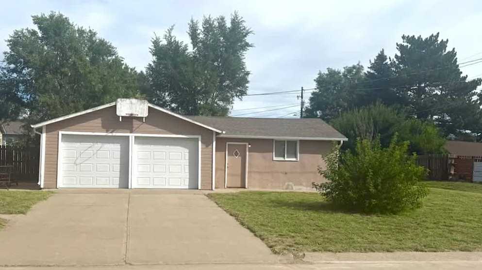 'Force people to verify': Fake rental listings from real homes promise good deals