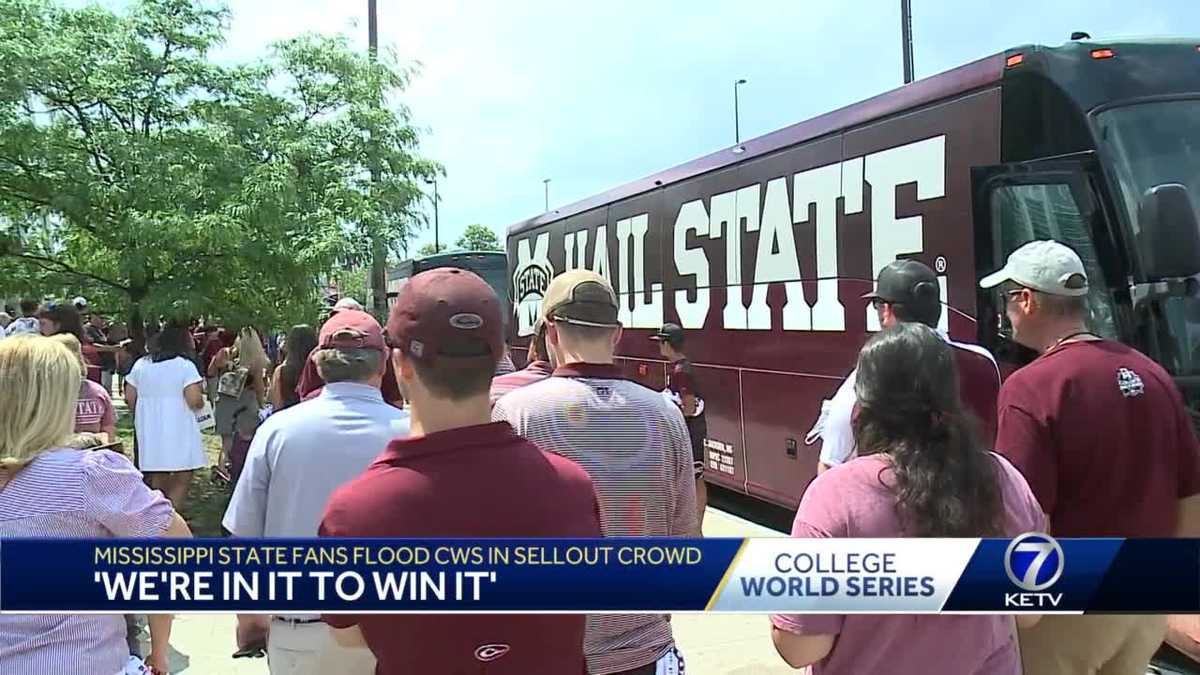 I fan del Mississippi State in fila alla CWS per il primo meeting di vendita del torneo