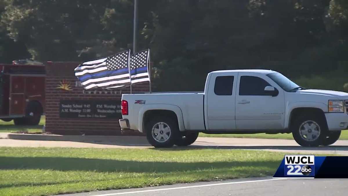 'There's a hole in Ludowici' Family, friends say final goodbye to