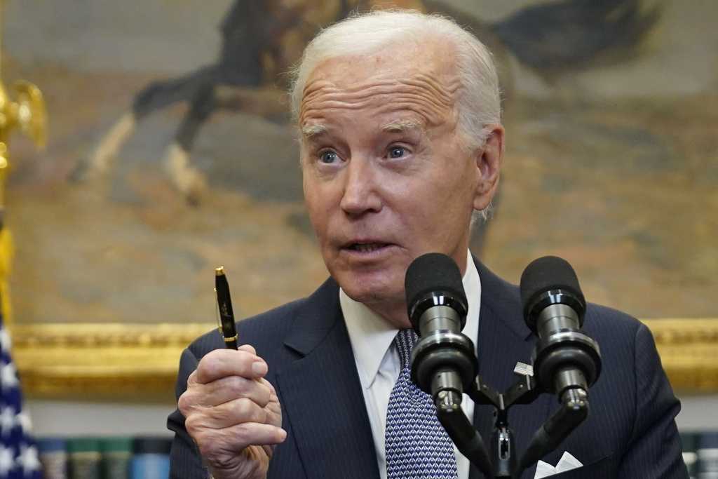 President Biden Offers Alternative Student Debt Relief Plan Following ...