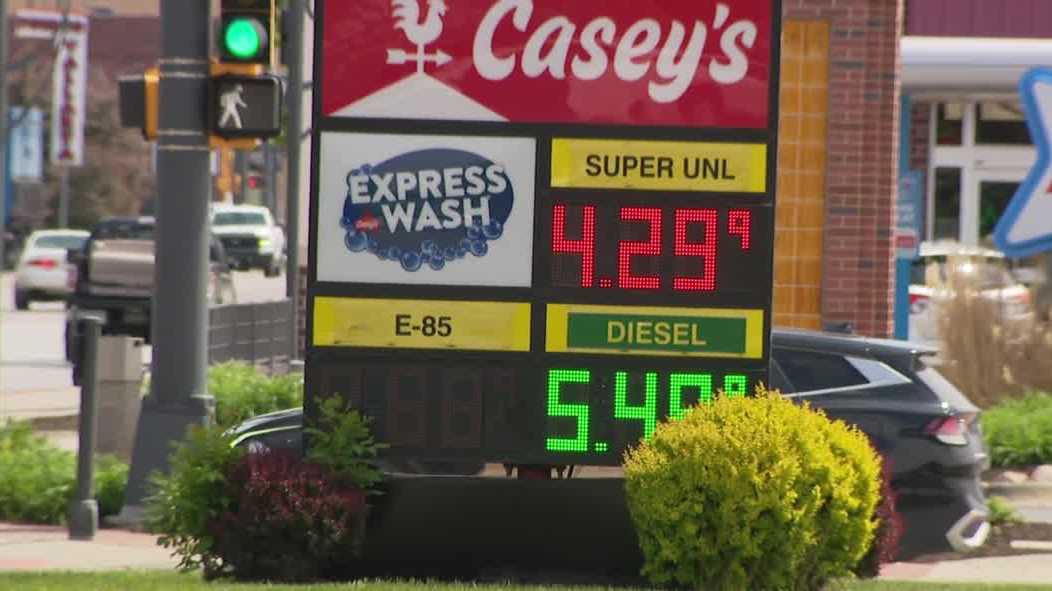 Gas expert breaks down rise in fuel prices and when it can level after Iowa gas price hike