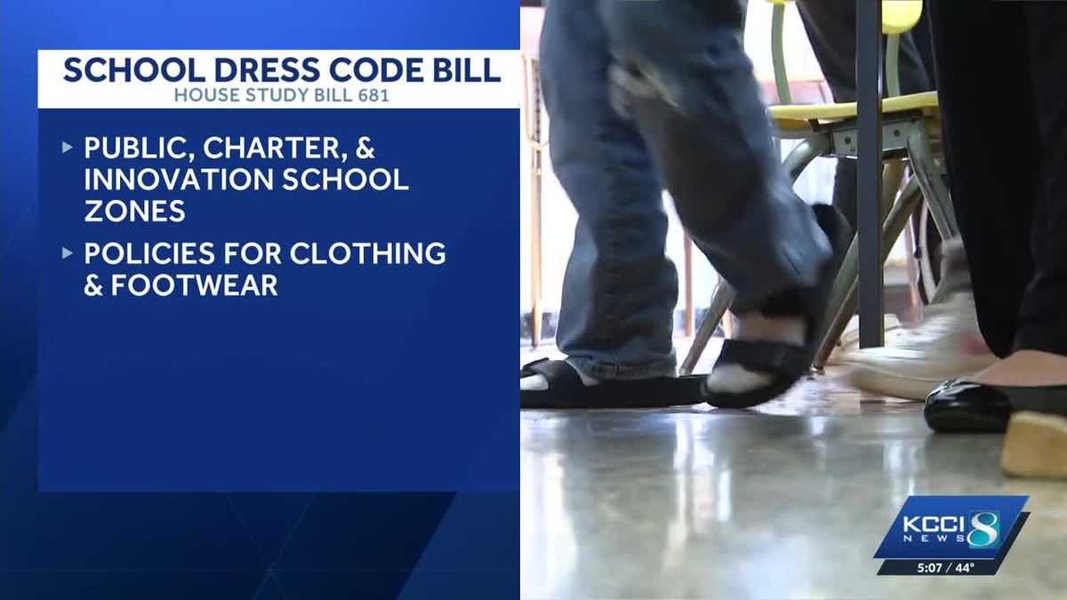 Iowa lawmakers advance bill setting statewide standards for school dress codes