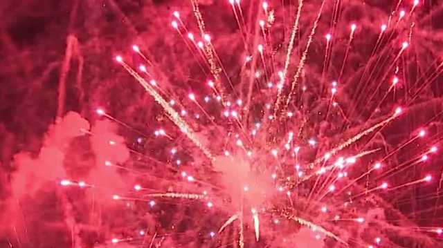 Fireworks for Fourth of July draw thousands to Unity Park