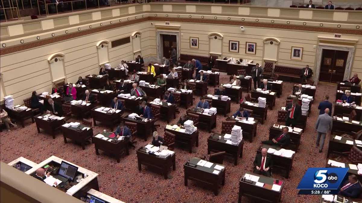 Oklahoma lawmakers end contentious week with new laws and veto overrides
