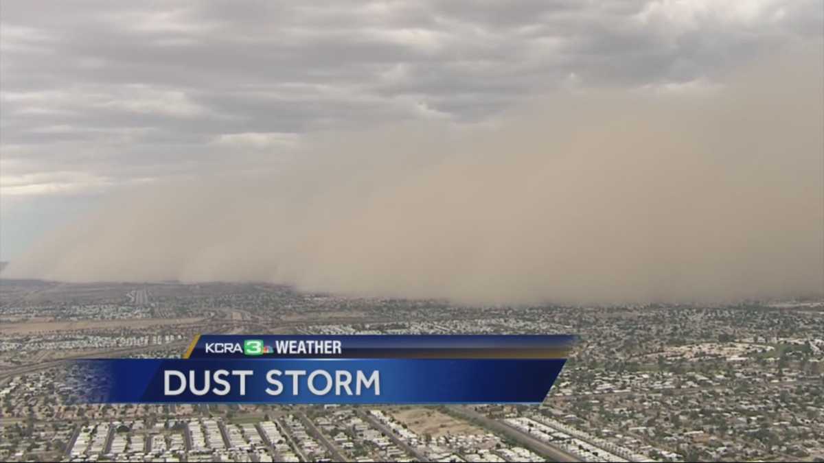 Dust storm sweeps through Phoenix area