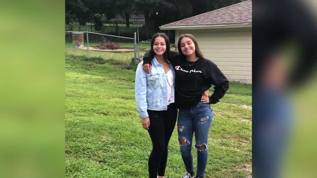 Bystanders jump into action to save high school volleyball player that collapsed during game - Vimarsana News
