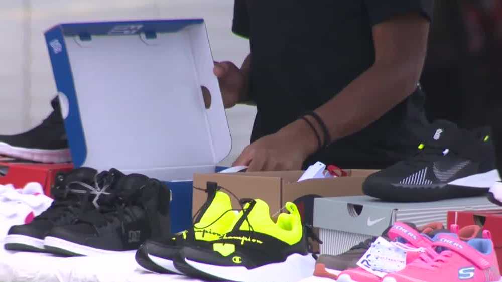 900 pairs of shoes distributed at free Sacramento shoe giveaway