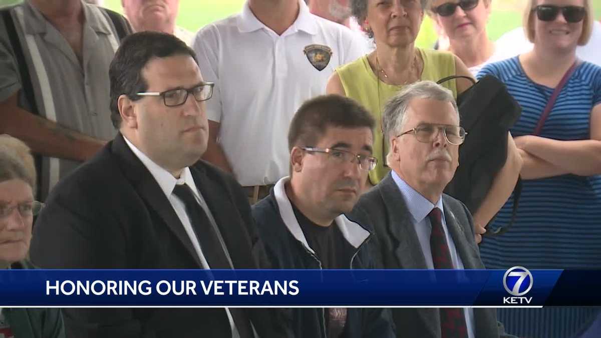 2 Veterans honored at Omaha's National Cemetery