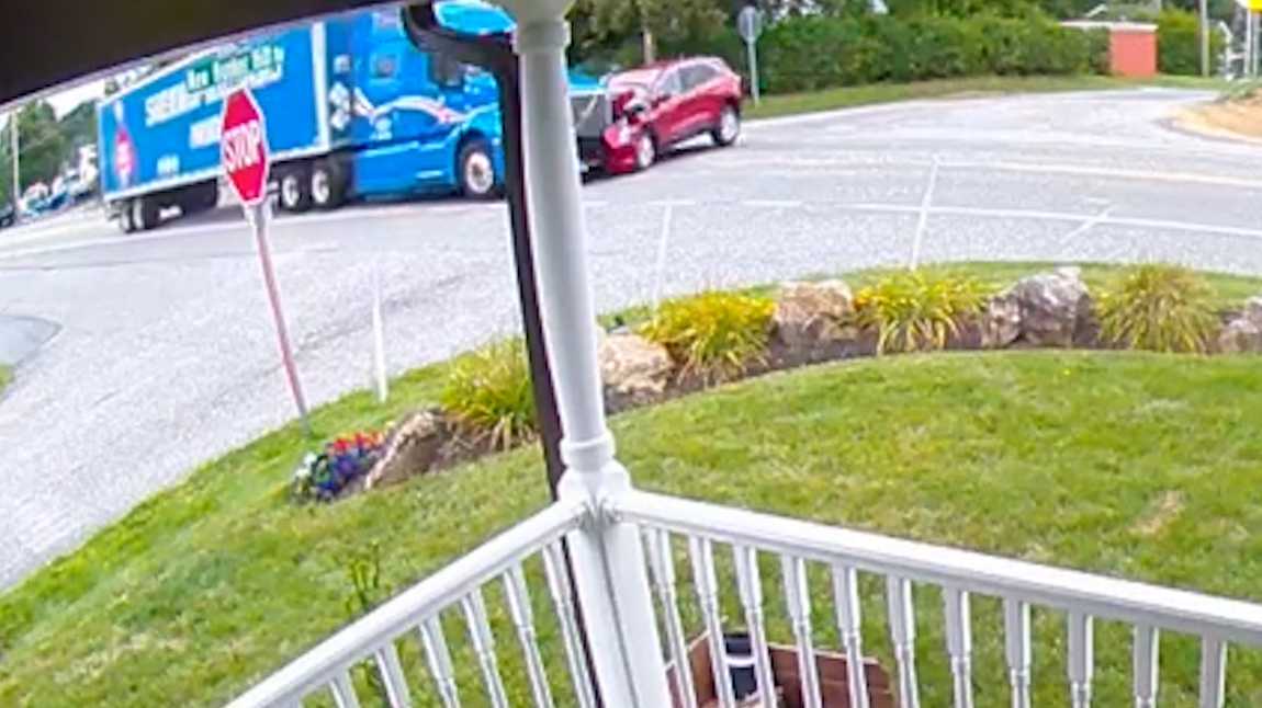 Video captures moment tractor-trailer, SUV collide on Lebanon County road