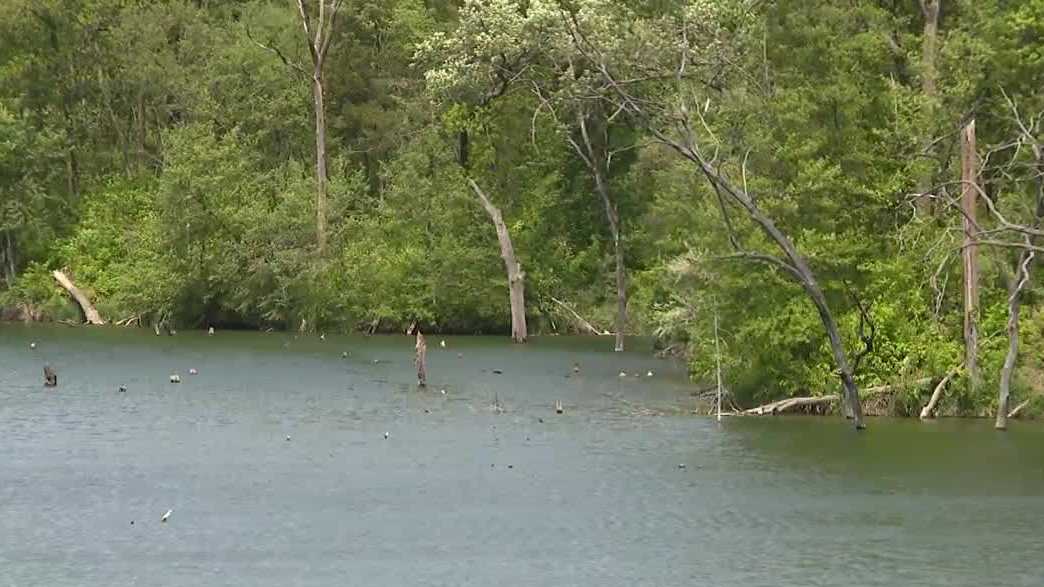 Iowa Guardsmen rescue kayaker stranded in Brushy Creek State Park