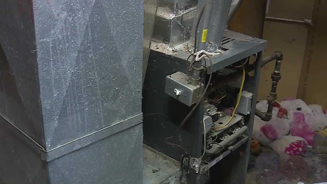 Dozens share struggles without heat heading into freezing weekend in Kansas City