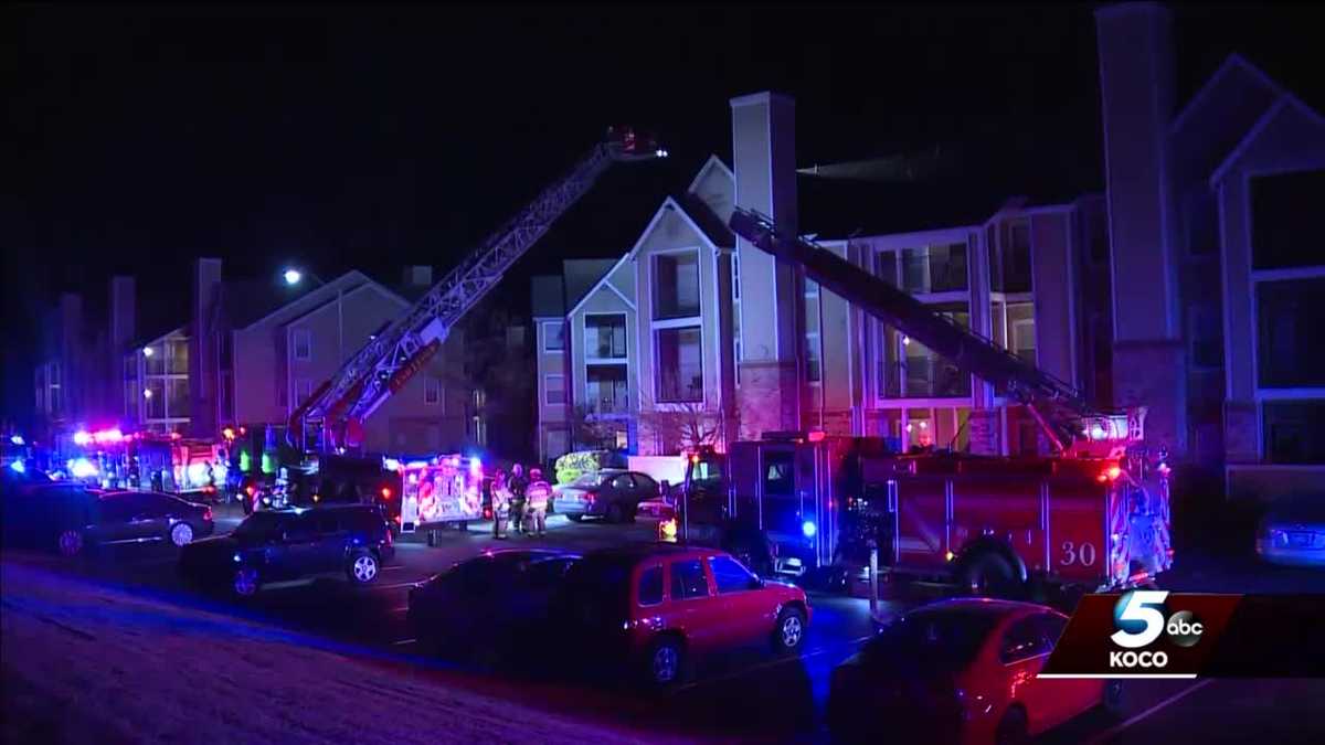 Crews battle fire at apartment complex in northwest Oklahoma City