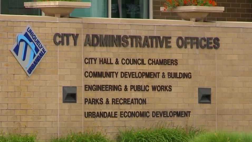 Urbandale City Council the latest to approve mask