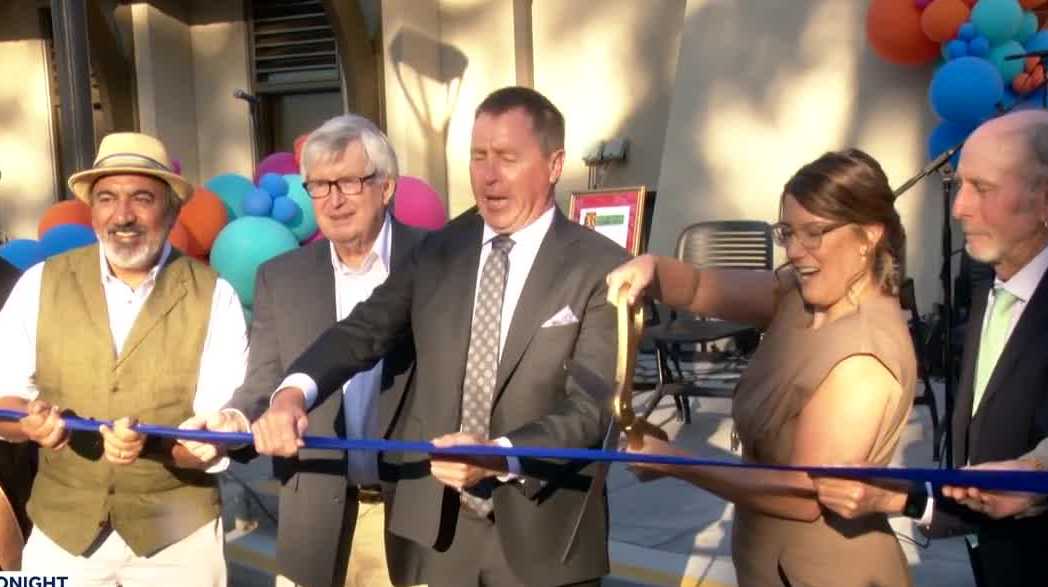 Fair Oaks unveils new performing arts center and Village Park
