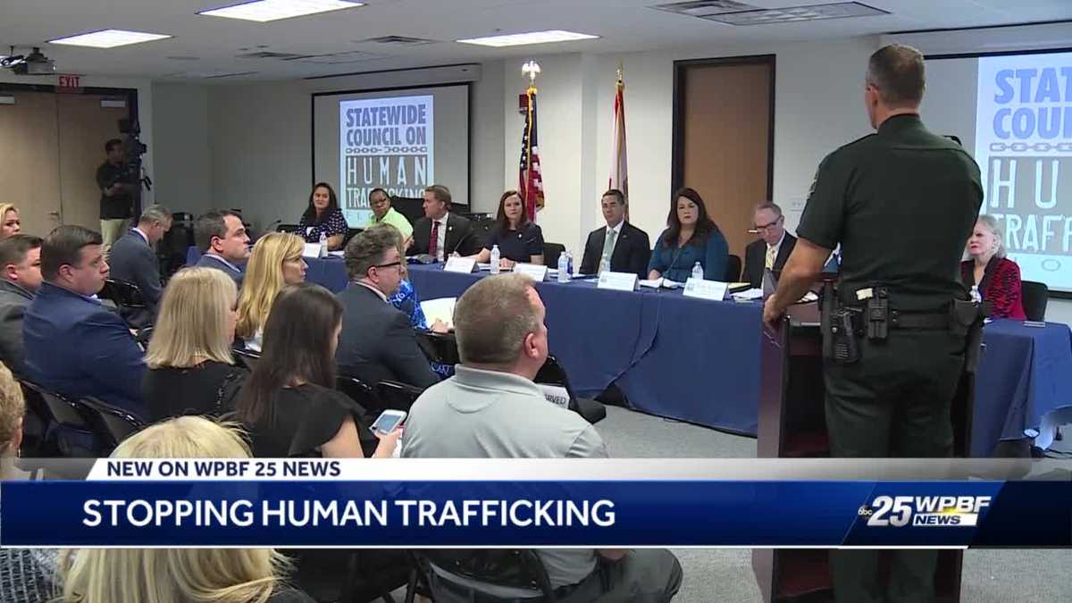 Fl Attorney General Partners With Truckers And Uber Drivers To Spot Sex Trafficking
