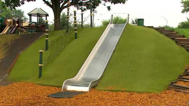 Boy fractures back while using slide at an Urbandale park - Vimarsana News