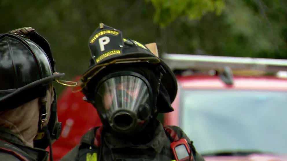 Folsom firefighters train in real home set for demolition