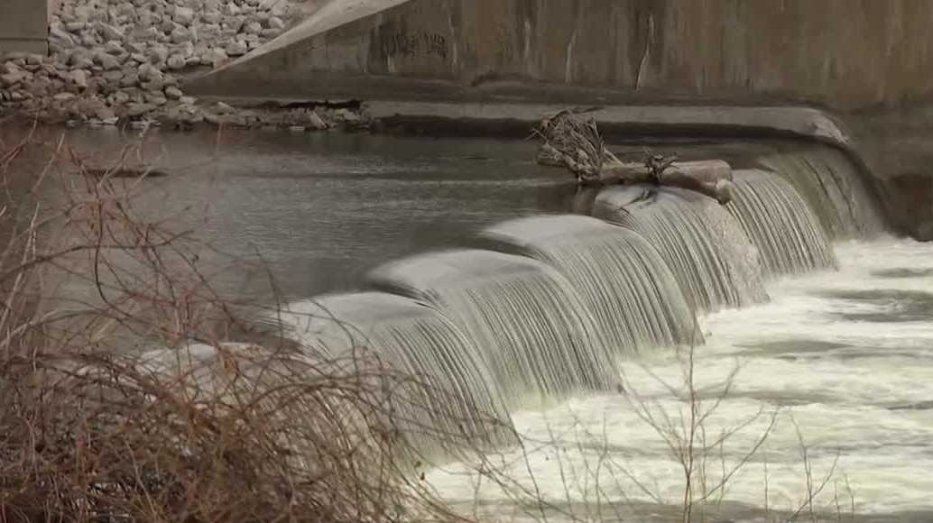 KCCI Investigates: Central Iowa Water Works running nitrate removal facility, rare in January