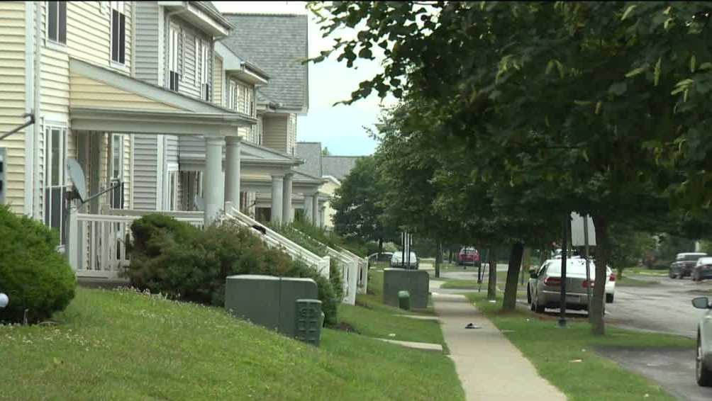 Woman dies at the hospital after being shot in McKees Rocks