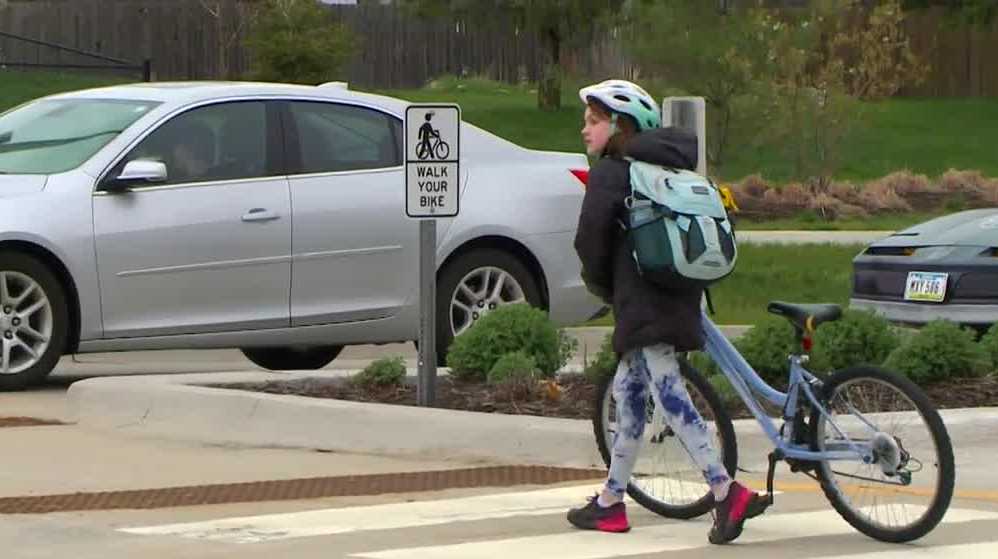 New signs put up in Waukee intersections - Vimarsana News