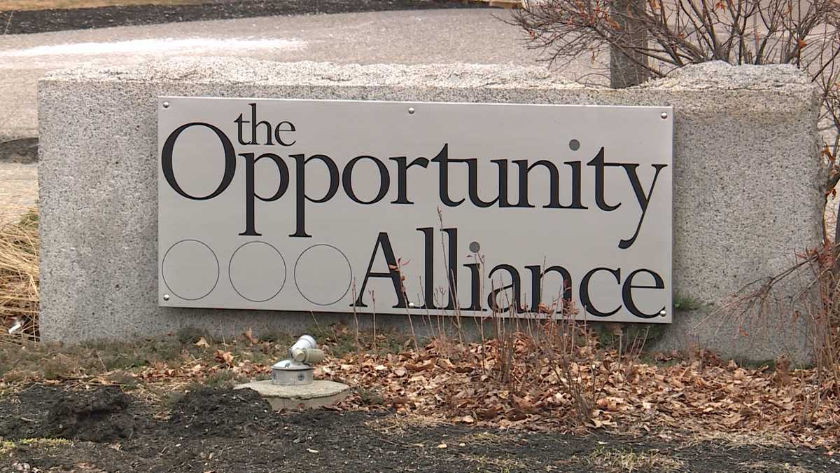 Maine crisis line sees increase in calls amid coronavirus outbreak